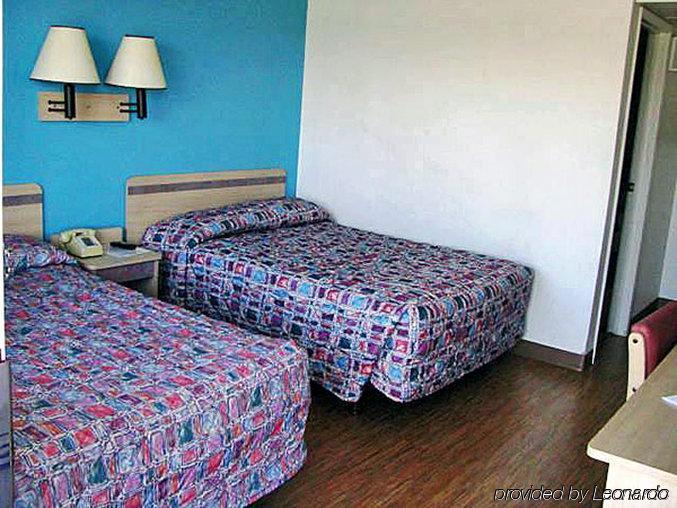 Motel 6 Kansas City, Mo - Airport Bagian luar foto